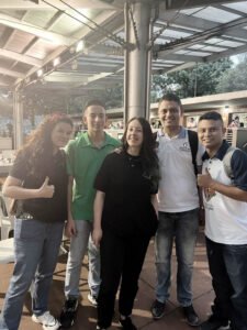 Representantes de la UCN y Cibercolegio en torneo de ajedrez de la feria de flores 