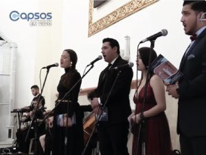 Fotografía de la eucaristía celebrada con motivo de los 25 años de la Fundación Universitaria Católica del Norte, donde participarón sacerdotes de la Diócesis, sacerdotes de la UCN y el Obispo.3