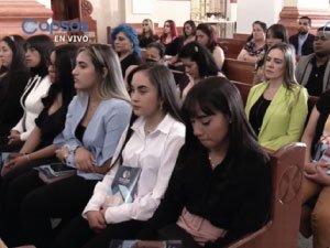 Fotografía de la eucaristía celebrada con motivo de los 25 años de la Fundación Universitaria Católica del Norte, donde participarón sacerdotes de la Diócesis, sacerdotes de la UCN y el Obispo.5