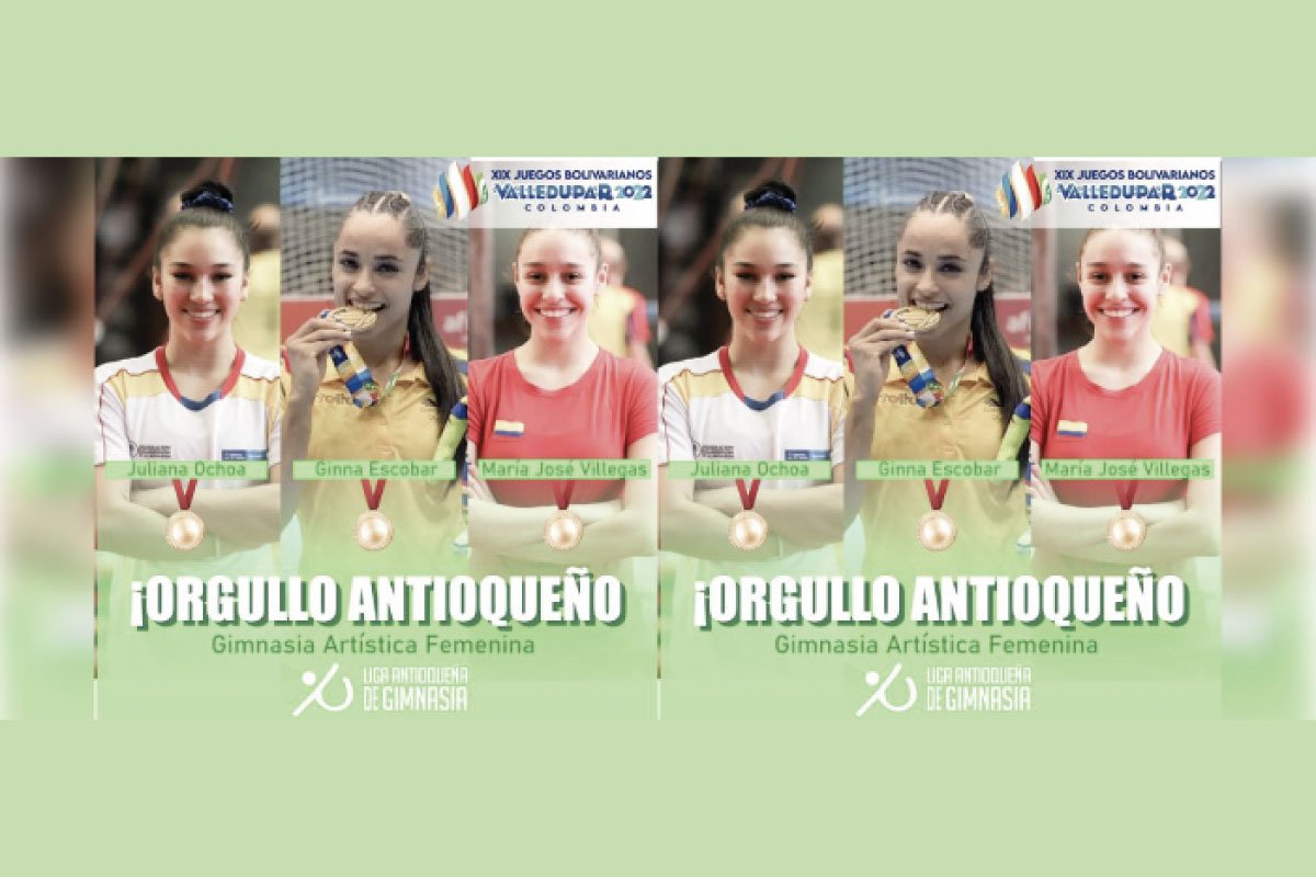 Fotografía de nuestras estudiantes Juliana Ochoa Henao y María José Villegas Jiménez, además de nuestra egresada Gina Escobar Betancur.