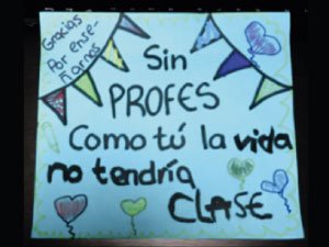 Imagen que resalta la importante labor de los docentes en la celebración del día del maestro.4