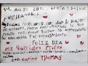 Imagen que resalta la importante labor de los docentes en la celebración del día del maestro.5