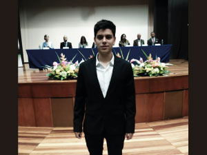 Fotografía docente del Cibercolegio