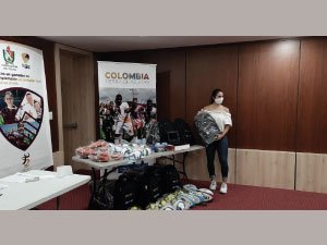 Imagen estudiante Genesis Johana Cortes Mendoza de grado 11, quien recibió incentivo por participación en los pasados juegos Intercolegiados vigencias 2018 y 2019