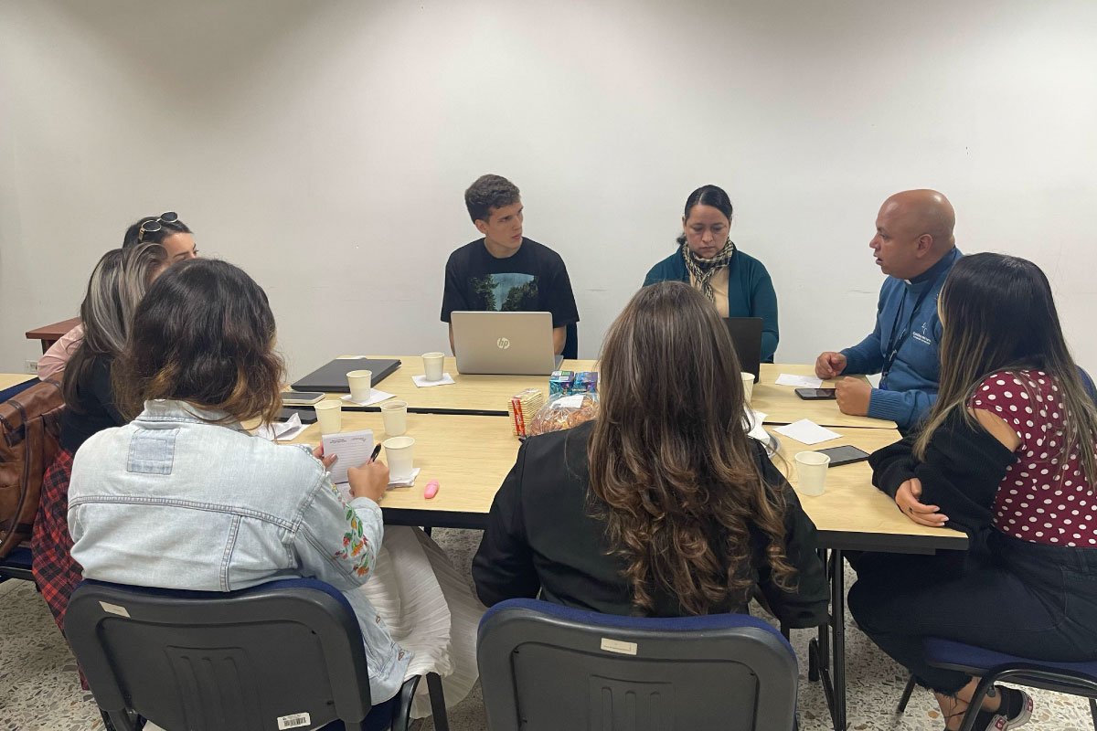 Plano general del psícologo y píscologas del Cibercolegio.