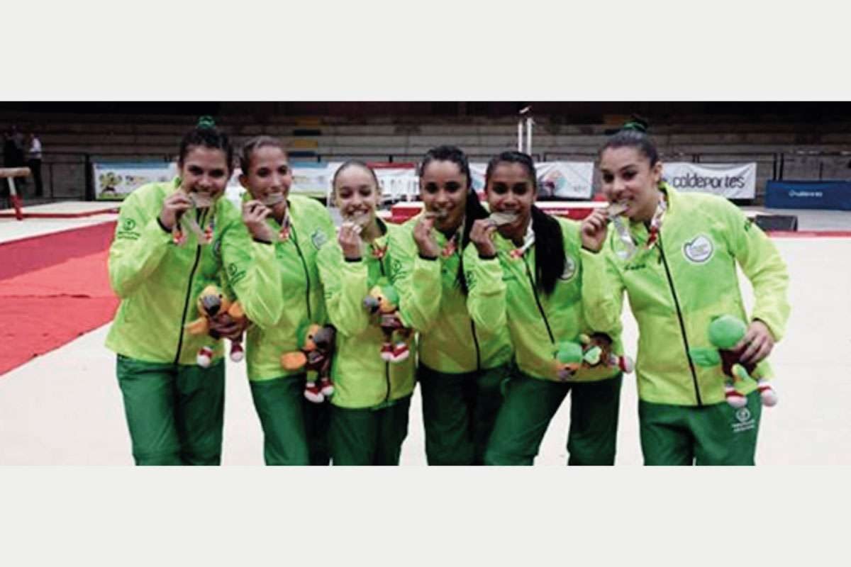 imagen-estudiantes-trinfando-gimnasia