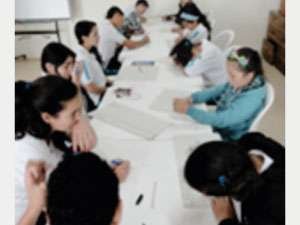 imagen-estudiantes-centro-aprende-i
