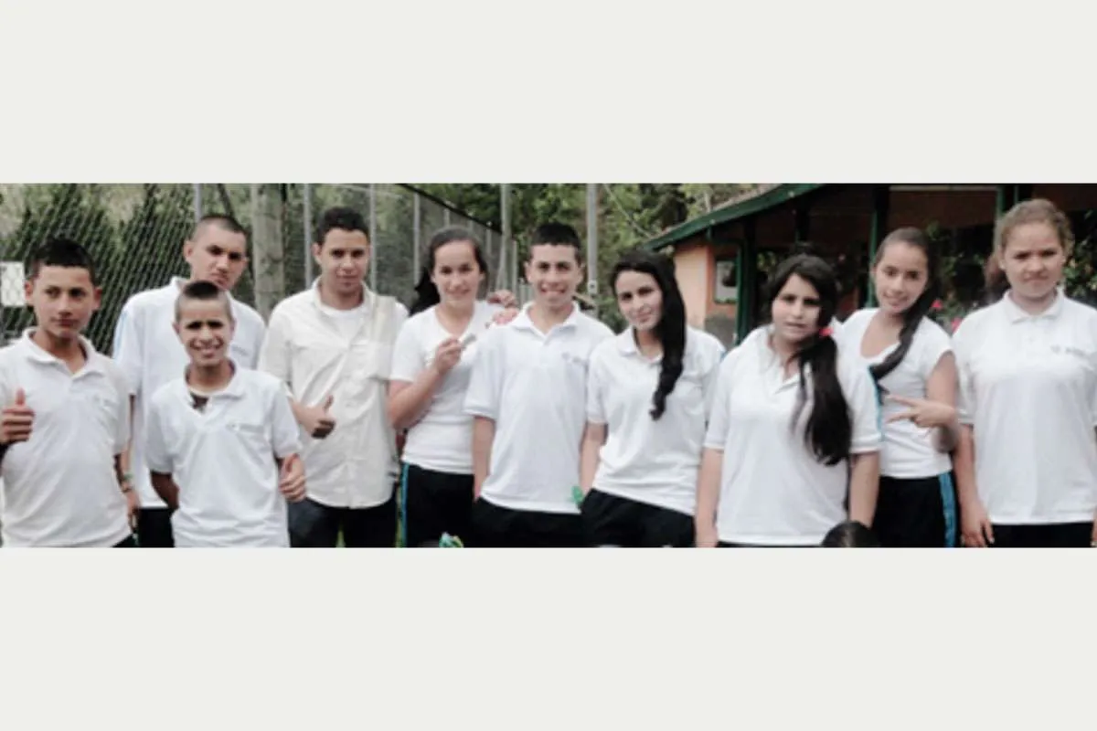 imagen-estudiantes-centro-aprende-i