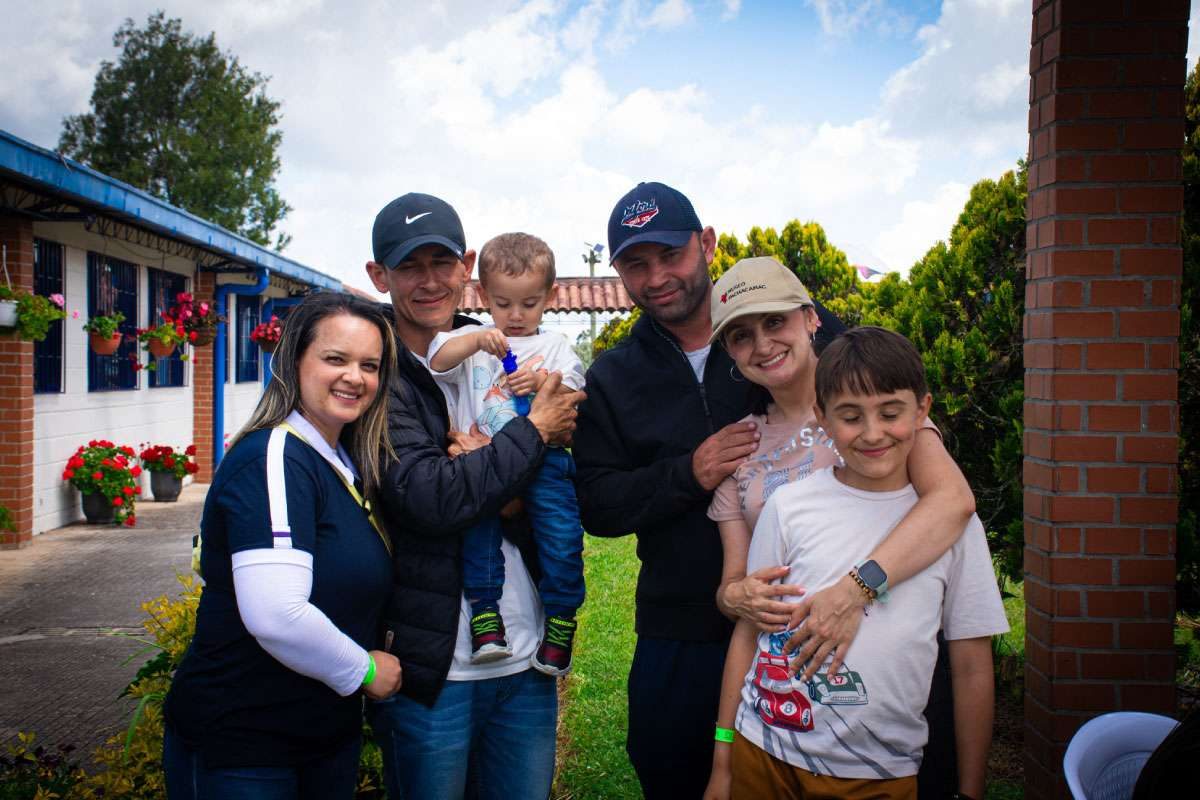 El amor de la familia y la amistad con los amigos